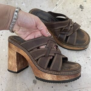 Vintage Y2K Leather Strappy Mules Wooden Platform Sandals By Bongo Size 9